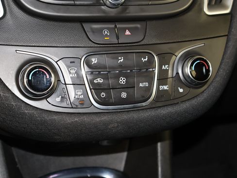 Used 2024 Chevrolet Malibu LT image 30