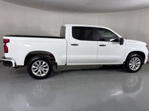 Used 2023 Chevrolet Silverado 1500 Custom RWD image 9