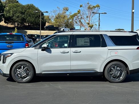 New 2026 Kia Carnival SX FWD image 7