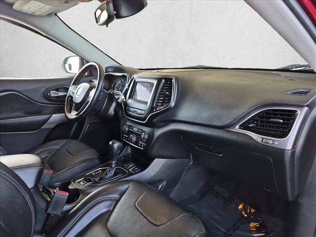 Used 2021 Jeep Cherokee Latitude Lux FWD image 21