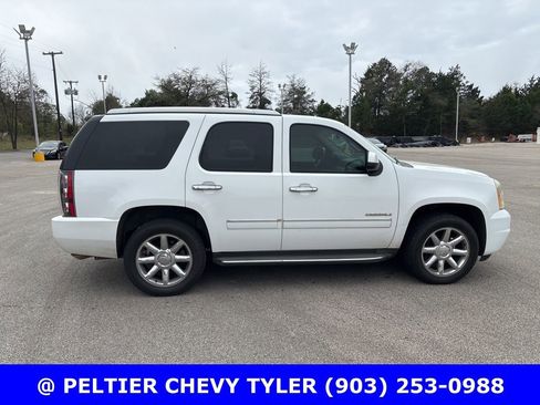 Used 2011 GMC Yukon Denali image 8