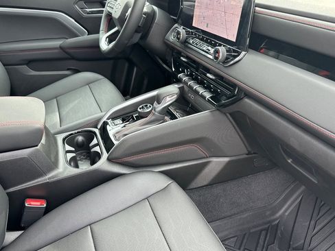 New 2025 Chevrolet Colorado Z71 w/ Technology Package image 13