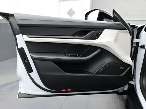 New 2026 Porsche Taycan image 7