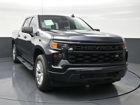 Used 2023 Chevrolet Silverado 1500 Custom RWD image 7