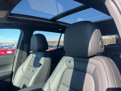 New 2026 Chevrolet Equinox LT w/ Convenience Package II image 16