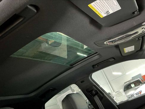 Used 2025 Audi Q5 2.0T Premium image 24