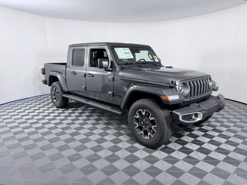 New 2026 Jeep Gladiator Sahara image 2