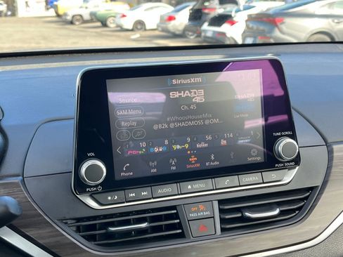 Used 2025 Nissan Altima 2.5 SV image 20