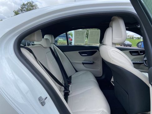 Used 2025 Mercedes-Benz C 300 Sedan image 13