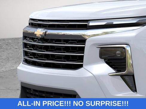 New 2027 Chevrolet Traverse LT FWD image 23