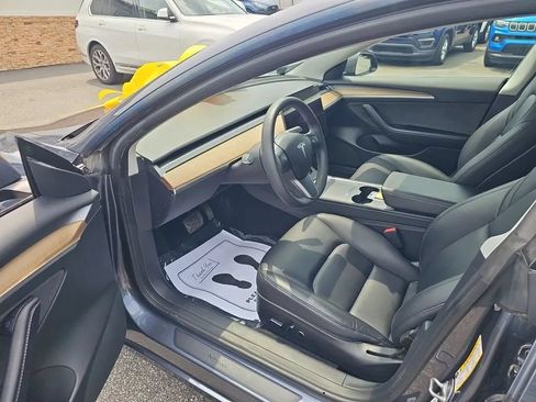 Used 2023 Tesla Model 3 Standard Range RWD image 10
