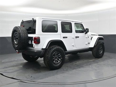 New 2026 Jeep Wrangler Unlimited Rubicon w/ Steel Bumper Group image 4