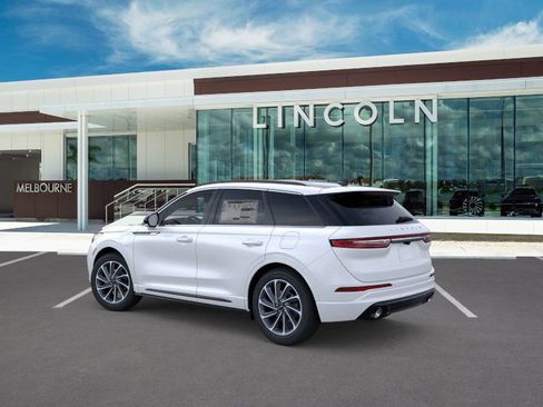 New 2026 Lincoln Corsair Grand Touring image 4