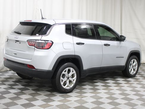 Used 2025 Jeep Compass Sport AWD/4WD image 29