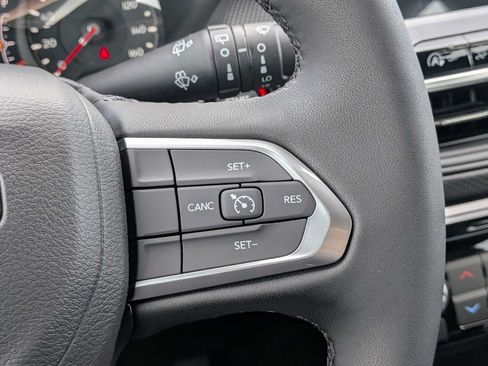 New 2026 Jeep Compass Latitude AWD/4WD image 23