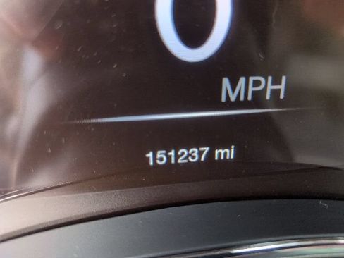 Used 2019 Jeep Grand Cherokee Altitude AWD/4WD image 23