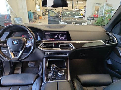 Used 2019 BMW X5 xDrive40i w/ Convenience Package AWD/4WD image 18