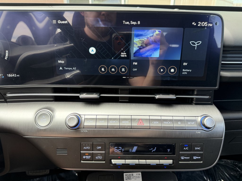 Used 2025 Hyundai Kona SEL FWD image 18