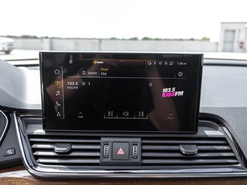 Certified 2023 Audi Q5 2.0T Premium Plus w/ Premium Plus Package AWD/4WD image 16