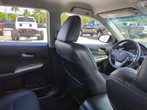 Used 2012 Toyota Camry SE image 21