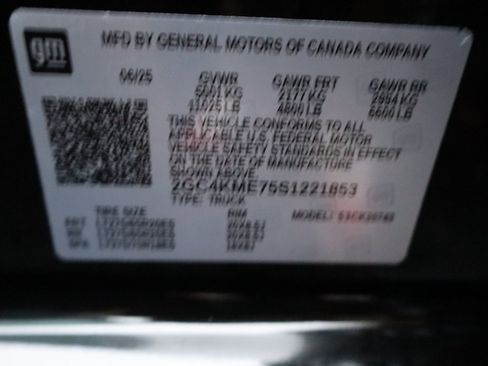 Used 2025 Chevrolet Silverado 2500 Custom w/ Custom Value Package image 27