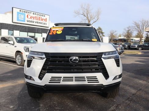 Used 2024 Lexus GX 550 550 Luxury+ 4D Sport Utility image 2