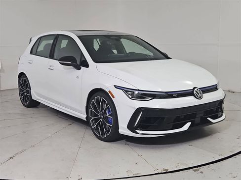 New 2026 Volkswagen Golf image 8