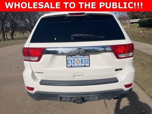 Used 2011 Jeep Grand Cherokee Laredo w/ Trailer Tow Group image 4