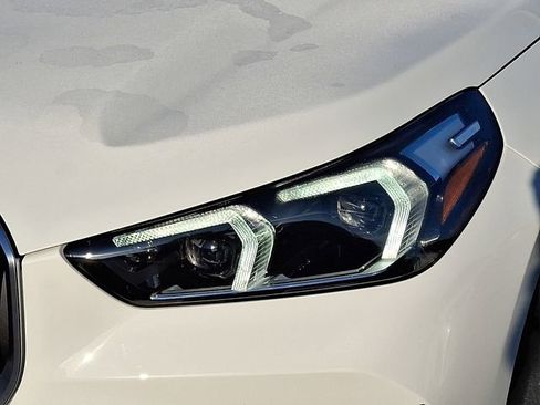 Certified 2025 BMW X1 xDrive28i w/ Convenience Package image 9