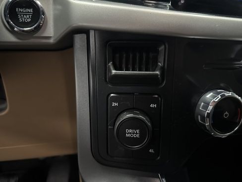 Used 2022 Ford F150 XLT w/ Equipment Group 302A High image 26