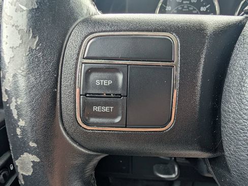 Used 2012 Jeep Wrangler Unlimited Sport AWD/4WD image 13