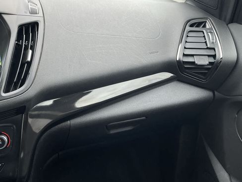 Used 2017 Ford Escape Titanium AWD/4WD image 24