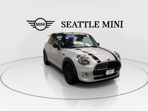 Used 2019 MINI Cooper 2-Door Hardtop FWD image 13