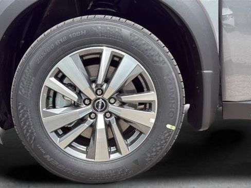 New 2026 Nissan Pathfinder SL AWD/4WD image 42