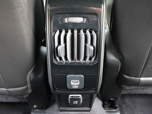 Used 2023 Jeep Compass Latitude AWD/4WD image 20
