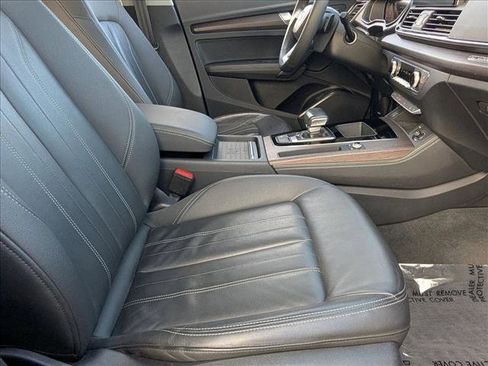 Certified 2021 Audi Q5 Premium Plus w/ Premium Plus Package image 18