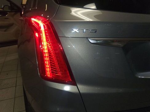 Used 2018 Cadillac XT5 Luxury w/ Driver Awareness Package image 29