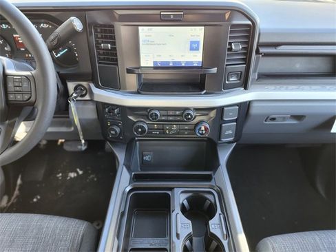 New 2026 Ford F250 XLT w/ FX4 Off-Road Package image 14