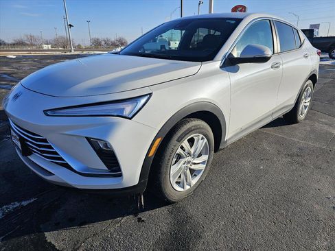 Used 2024 Buick Envista Preferred w/ Convenience I Package image 7