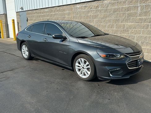 Used 2016 Chevrolet Malibu LT FWD image 2