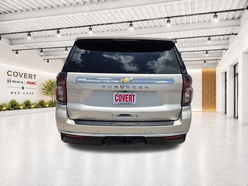 Used 2023 Chevrolet Suburban Premier w/ Max Trailering Package AWD/4WD image 10