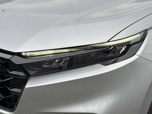 Certified 2025 Honda CR-V Sport image 29