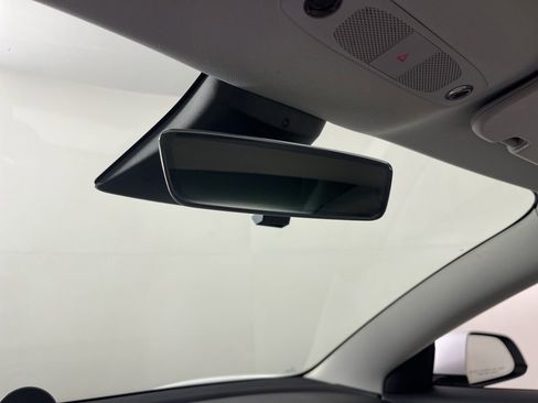 Used 2021 Tesla Model 3 Performance image 28