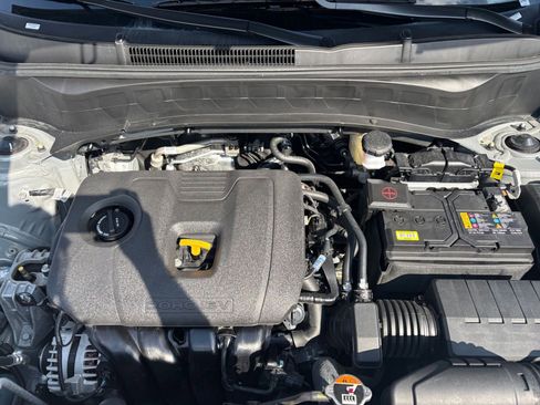 Used 2025 Kia Seltos S image 30