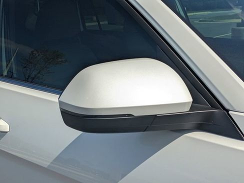 New 2026 Volkswagen Atlas SE FWD image 12