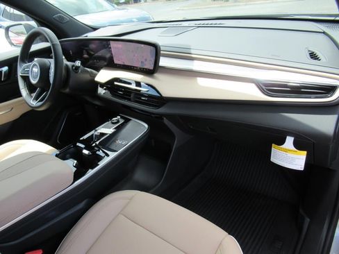 New 2026 Buick Enclave Preferred w/ Power Package image 10