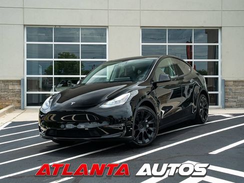 Used 2021 Tesla Model Y Long Range AWD/4WD image 1