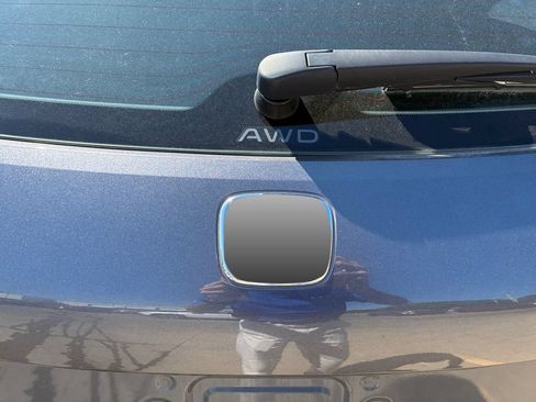 Used 2025 Honda HR-V LX image 10