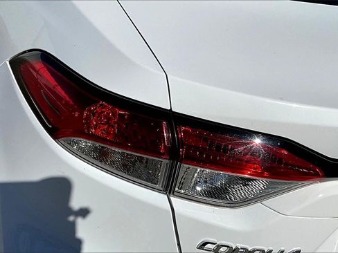 Used 2023 Toyota Corolla LE image 30