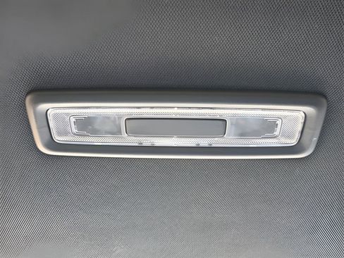 Used 2025 Chevrolet Tahoe LT AWD/4WD image 26